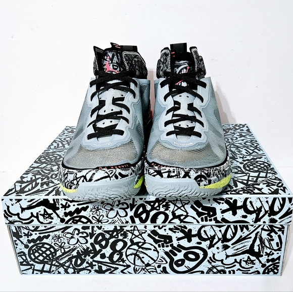 Nike Wmn Air Jordan 37 Satou - Picture 3 of 7